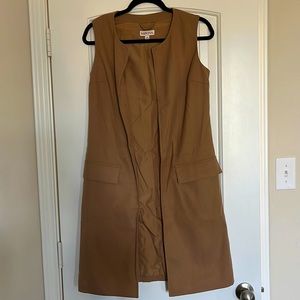 Tan Vest/Light Jacket